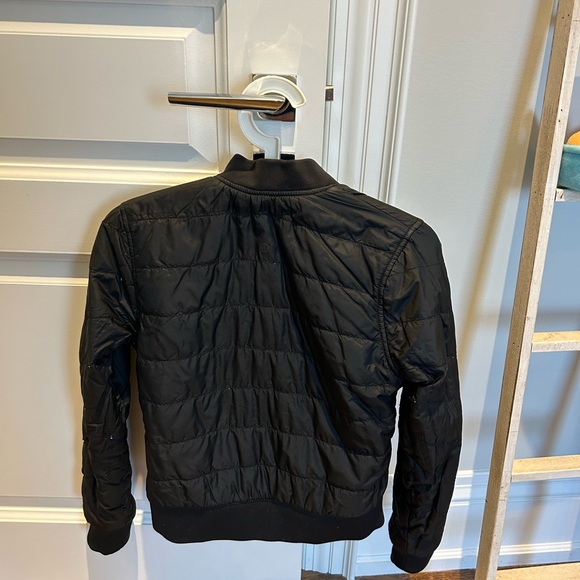 lululemon jacket - Picture 4 of 7